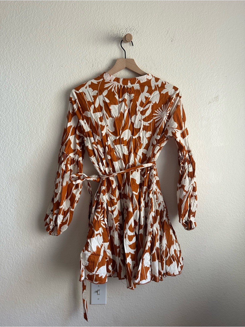 Aakaa Rust and White Floral Long-Sleeve Tie-Waist Dress